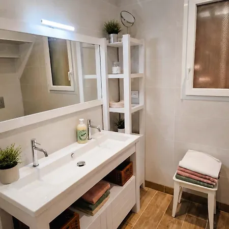 La Bayardine Guest house