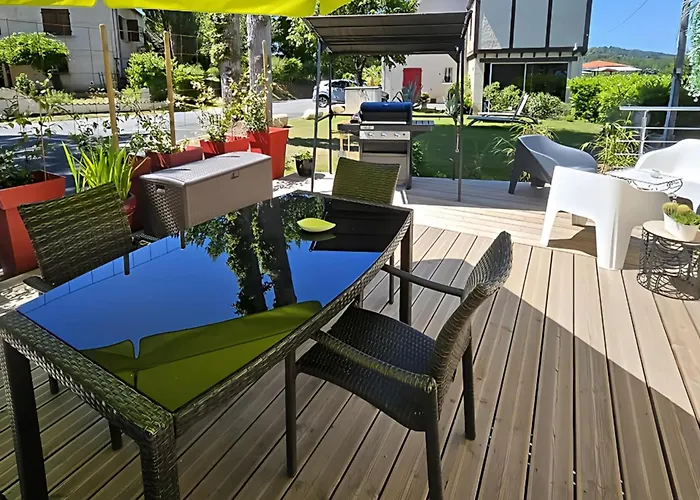 בית הארחה La Bayardine סרלה-לה קנדה